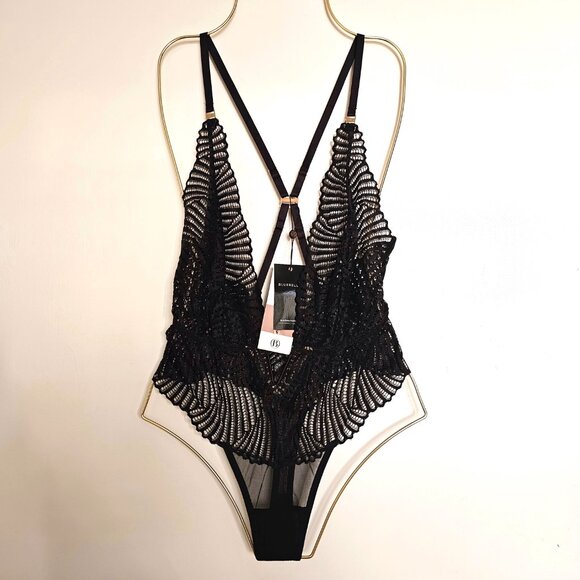 NWT!! Bluebella Iris Plunge Soft Delicate Lace Bodysuit, US 6 (S), Black - Picture 3 of 12